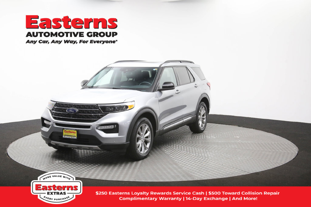 Used 2023 Ford Explorer XLT w/ Equipment Group 202A AWD/4WD image 57