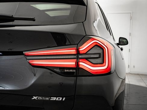 Used 2024 BMW X3 xDrive30i w/ Convenience Package w/ZPA image 9