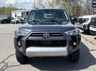Used 2021 Toyota 4Runner TRD Off-Road Premium w/ Moonroof Package AWD/4WD video 3