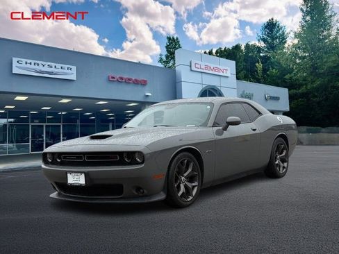 Used 2019 Dodge Challenger R/T image 1