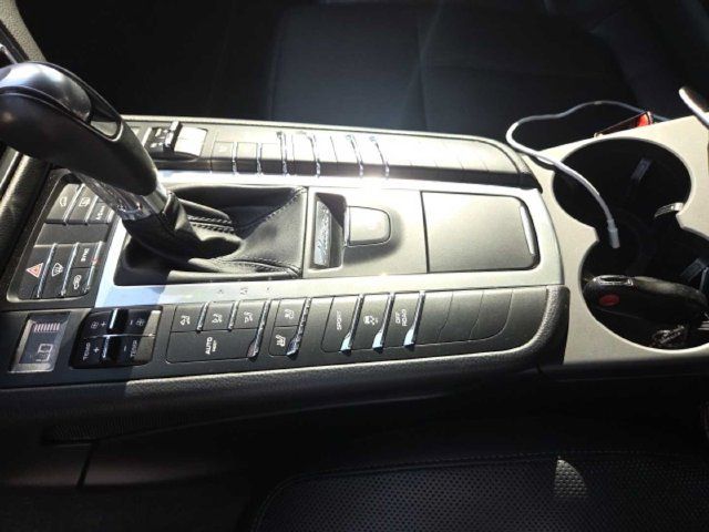 Used 2021 Porsche Macan AWD/4WD image 8