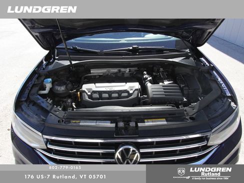 Used 2022 Volkswagen Tiguan SE image 31