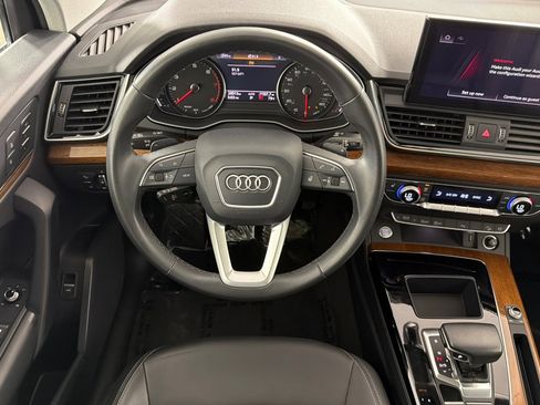 Used 2023 Audi Q5 2.0T Premium w/ Convenience Package AWD/4WD image 13