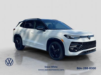 New 2026 Volkswagen Tiguan SE R-Line