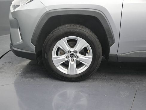 Used 2021 Toyota RAV4 XLE FWD image 9