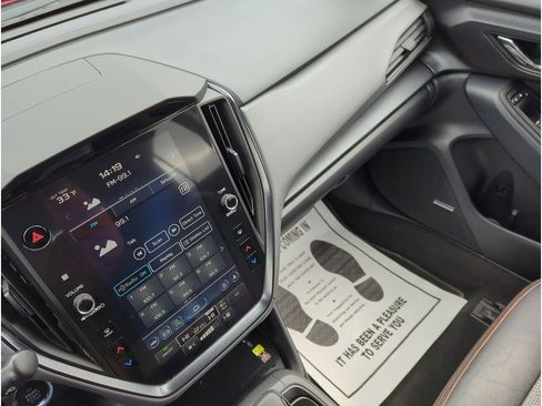 Used 2024 Subaru Crosstrek 2.5i Limited w/ Crosstrek Mirror Package image 18