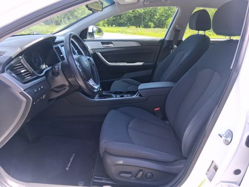 Used 2019 Hyundai Sonata SEL w/ Tech Package 02 FWD image 14