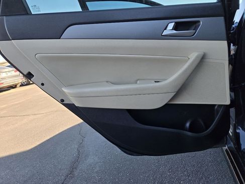 Used 2017 Hyundai Sonata SE image 11