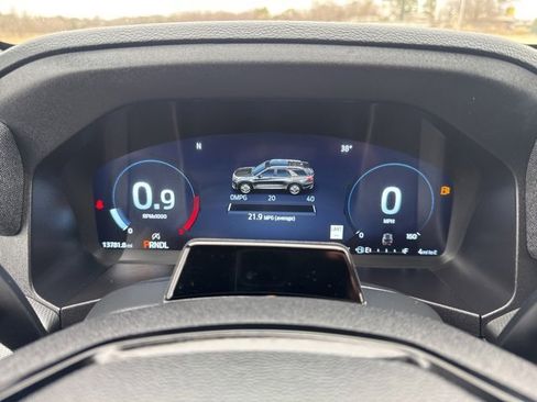 Used 2025 Ford Explorer ST-Line w/ ST-Line Street Pack image 15