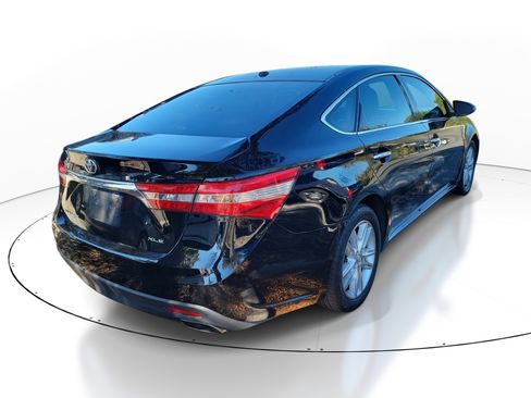 Used 2014 Toyota Avalon XLE image 9