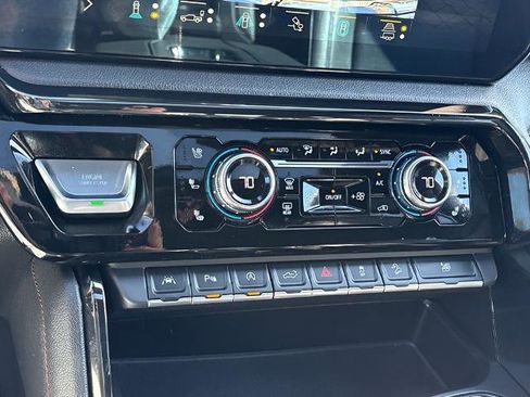 Used 2022 GMC Sierra 1500 AT4 w/ AT4 Premium Package image 15