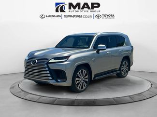 Used 2022 Lexus LX 600 4WD w/ Luxury Package video 1