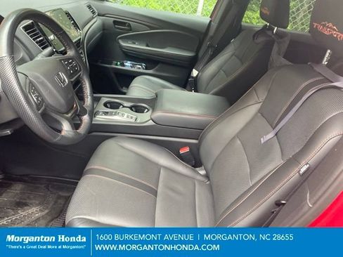 Used 2025 Honda Ridgeline TrailSport image 3