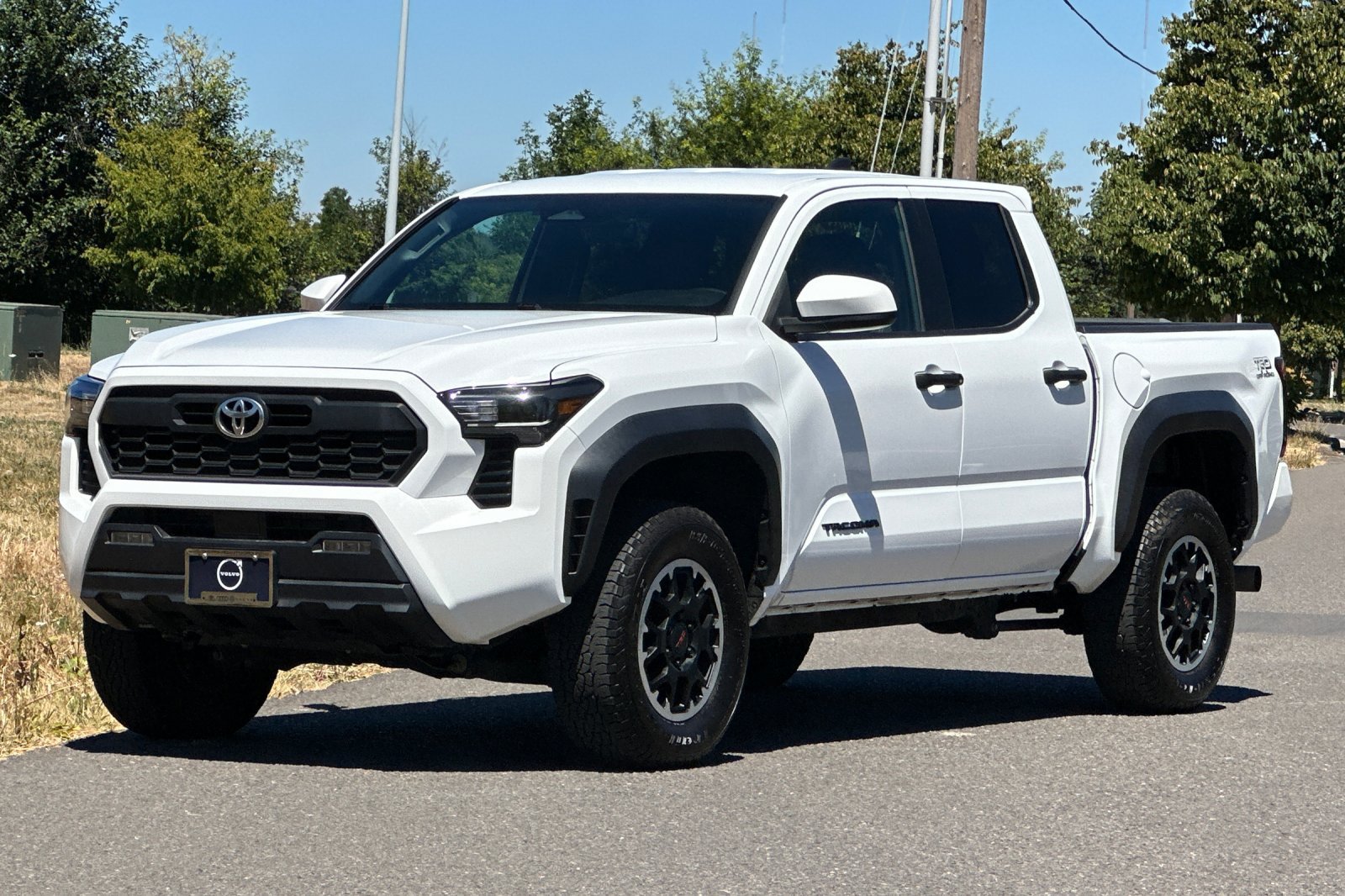 Used 2024 Toyota Tacoma TRD Off-Road AWD/4WD image 7