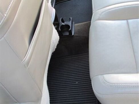 Used 2013 Ford Explorer XLT AWD/4WD image 15