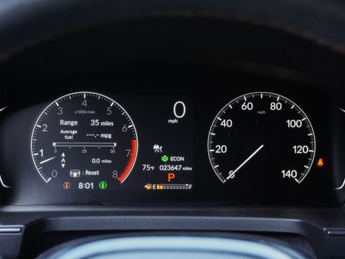 Used 2025 Honda Pilot TrailSport image 19