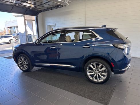 Used 2022 Buick Envision Avenir w/ Technology Package II image 5