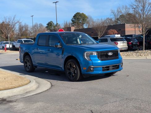 New 2026 Ford Maverick Lobo AWD/4WD image 2