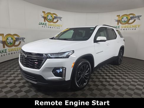 Certified 2023 Chevrolet Traverse RS image 3