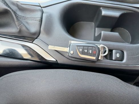 Used 2024 Toyota Corolla LE FWD image 25