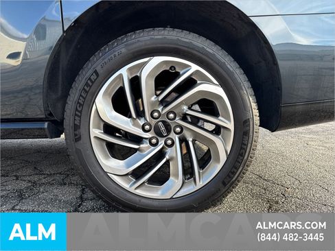 Used 2025 Lincoln Navigator L Reserve image 23