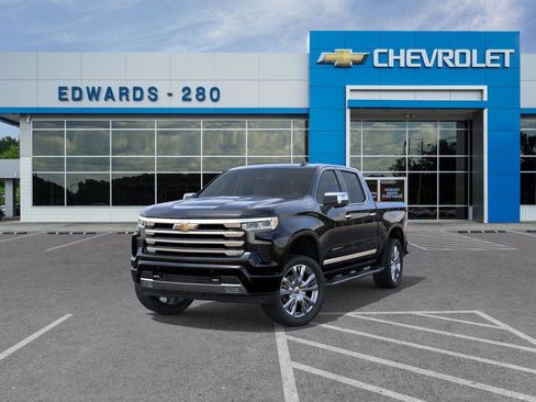 New 2026 Chevrolet Silverado 1500 High Country w/ High Country Premium Package AWD/4WD image 8