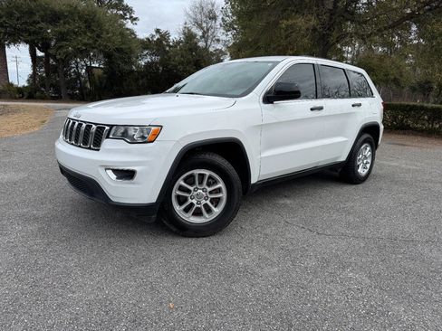 Used 2019 Jeep Grand Cherokee Laredo image 29