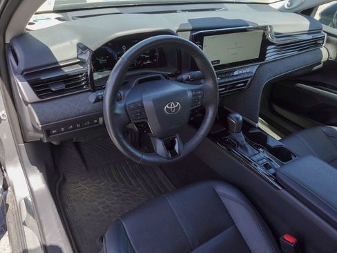 Certified 2025 Toyota Camry XLE w/ Premium Plus Package image 10