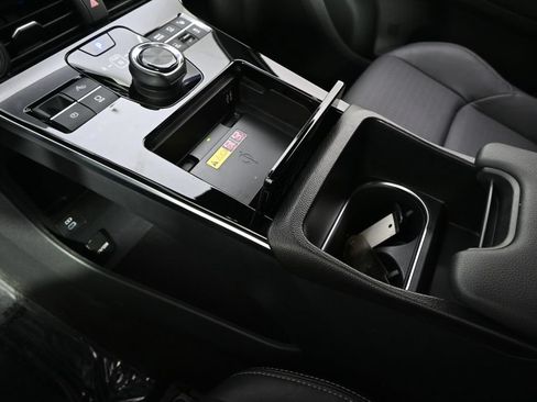 Used 2023 Subaru Solterra AWD image 32