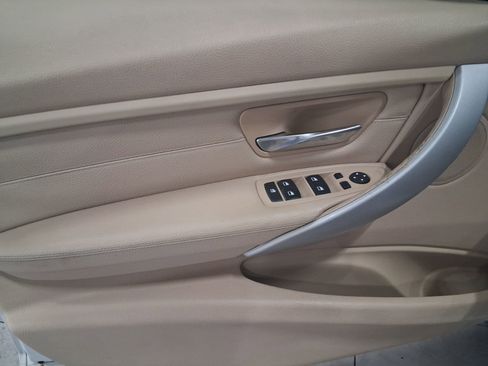 Used 2013 BMW 328i Sedan RWD image 18