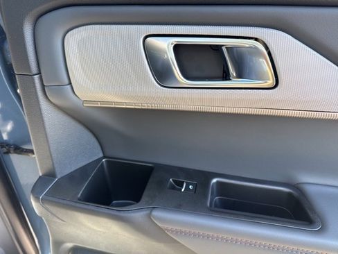 New 2026 Ford Explorer Active w/ Active Comfort Package image 15