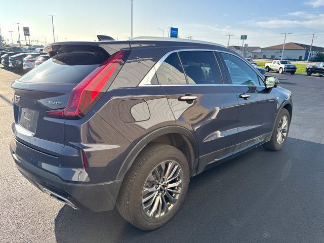 Used 2025 Cadillac XT4 Premium Luxury AWD/4WD image 6