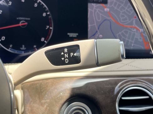 Used 2018 Mercedes-Benz S 560 Sedan image 33