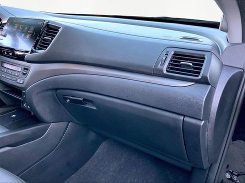 Used 2025 Honda Ridgeline RTL image 18
