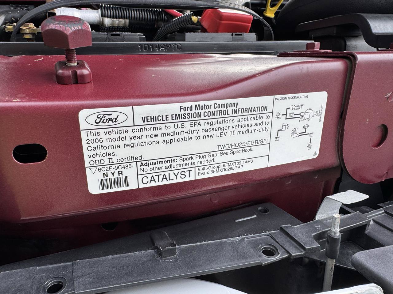 Used 2006 Ford E-350 and Econoline 350 Super Duty Wagon RWD image 34