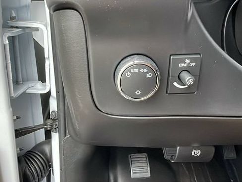 New 2026 Chevrolet Express 2500 RWD image 28