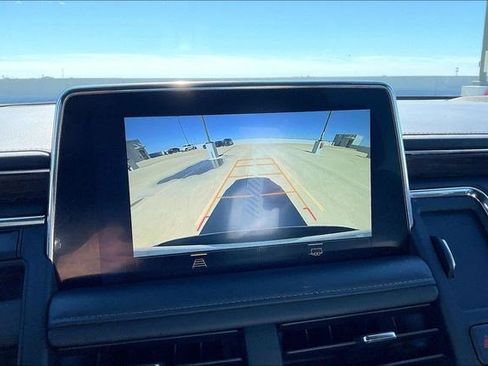 Used 2024 Chevrolet Suburban LT image 26