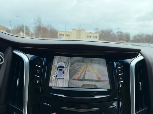 Used 2016 Cadillac Escalade Luxury image 16