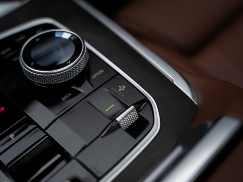 Used 2024 BMW X7 M60i AWD/4WD image 54