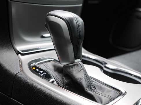 Used 2017 Jeep Grand Cherokee Summit w/ Platinum Series Group image 26