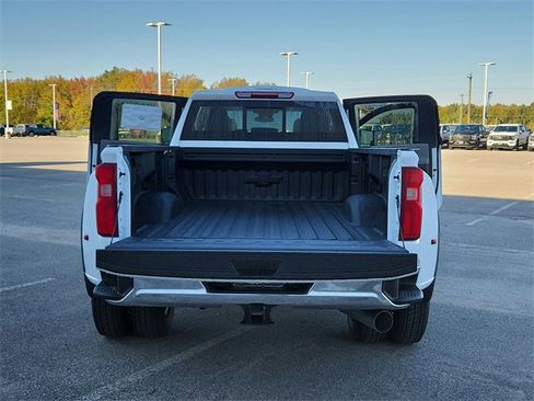 New 2026 Chevrolet Silverado 3500 LT w/ Leather Package image 14