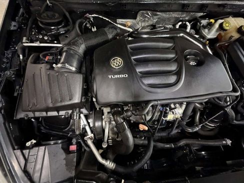 Used 2013 Buick Regal Premium image 28