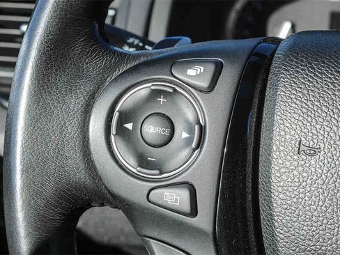 Used 2017 Honda Pilot Elite image 34