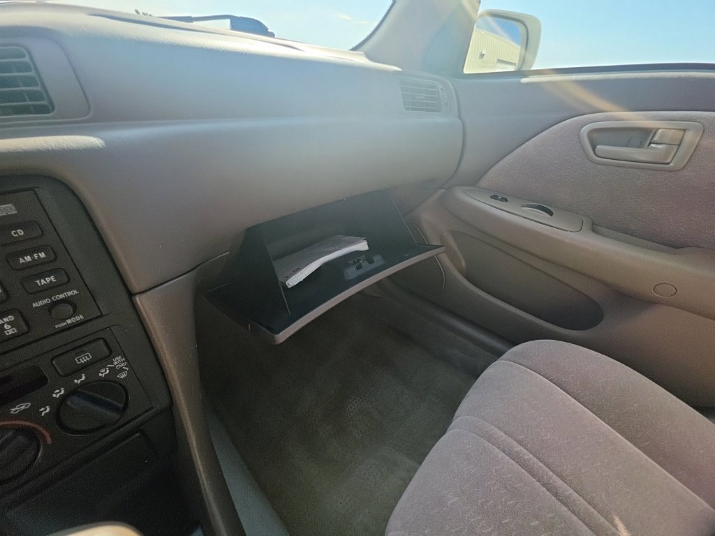 Used 1999 Toyota Camry LE FWD image 19