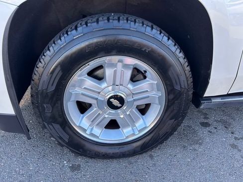 Used 2015 Cadillac Escalade ESV Premium RWD image 11