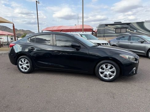 Used 2015 MAZDA MAZDA3 i Sport image 4