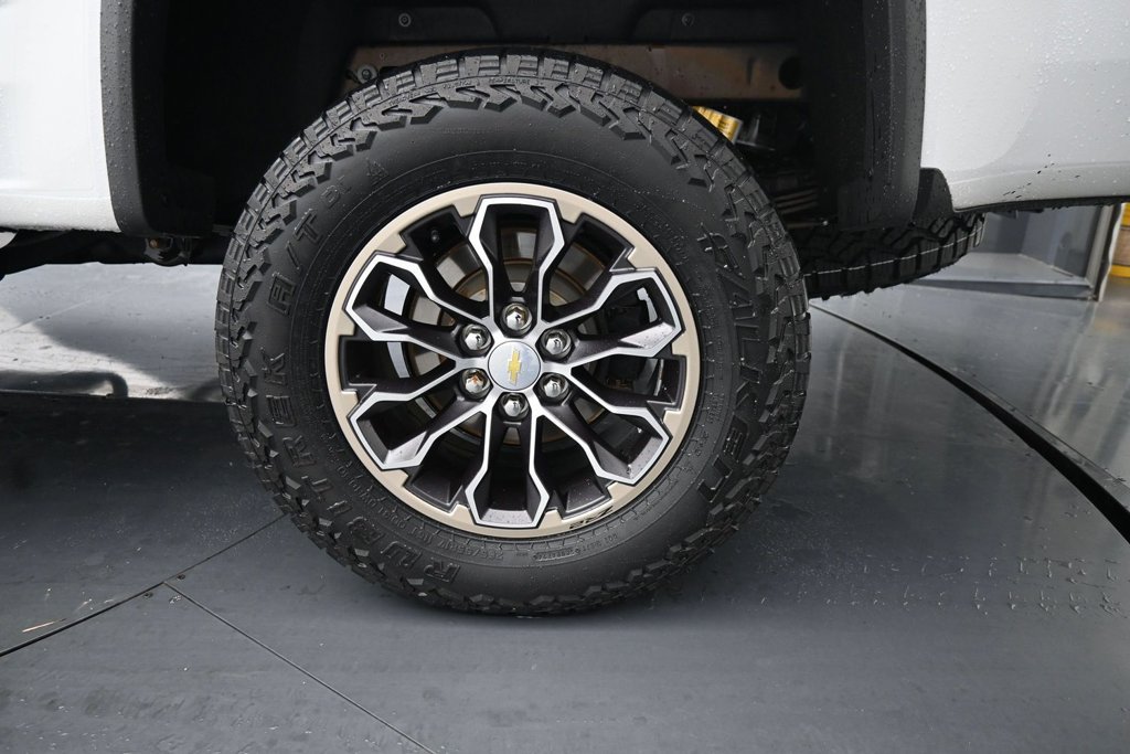 Used 2019 Chevrolet Colorado ZR2 AWD/4WD image 11
