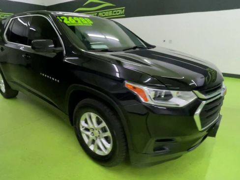 Used 2020 Chevrolet Traverse LS AWD/4WD image 2