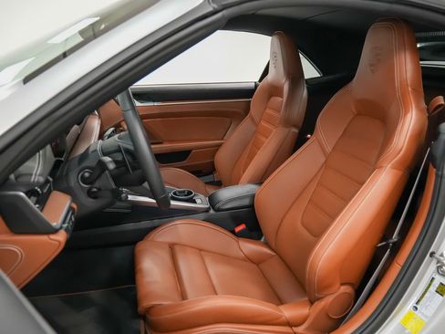 Used 2026 Porsche 911 Carrera GTS RWD image 5