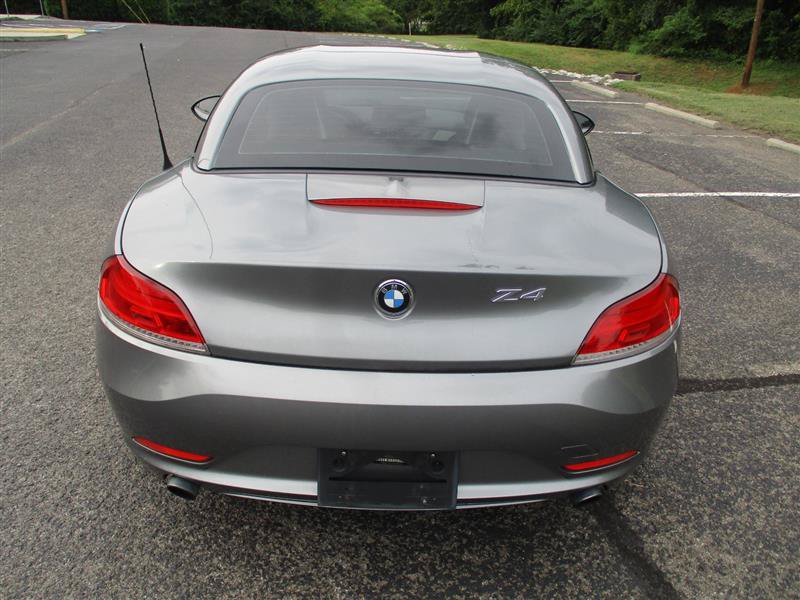 Used 2010 BMW Z4 sDrive35i RWD image 16